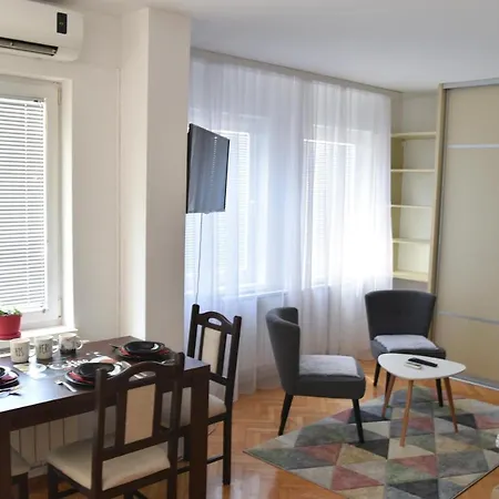 Apartamento Center *